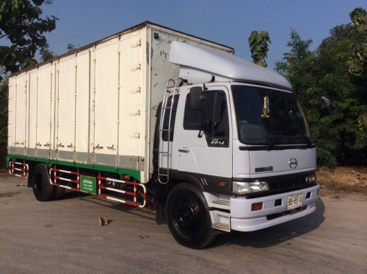 HINO ไฮเทคFF1J (สมอเงิน )ปี47 เครื่อง210 แรง เครื่องดี ยางดี แอร์เย็น ครัทซีสวย ตู้10บาน ยาว7.2 ม. (ยอดจัดไฟแนนซ์ได้ 650,000) ขาย 700,000 บาท