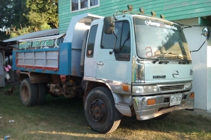 ขายดั้มHINO เครื่องHO7C 180แรง พ.เพาเวอร์ เบรกทิฟฟี่ ยาง900R20 เครื่องดี คัชซีสวย สภาพพร้อมใช้งาน เอกสารพร้อมโอน จัดไฟแนนซ์ได้ เงื่อนไขง่ายๆวันเดียวรับรถ สนใจโทร 090-8588220คุณนะ ID:narong498 หรือ www.truck.in.th/498 หรือfb:ณรงค์ ซื้อขายรถมือสอง(เว็บไซต์ส