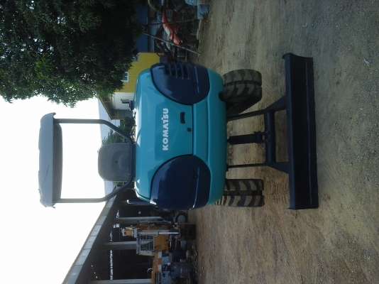 ขายรถขุด ด่วนลดกระหน่ำช่วงโปรโมชั่นต้อนรับปีใหม่KOMATSU PC 35Rรุ่น8(FROM.JAPAN)เก่านอกแท้ญี่ปุ่นมีเอกสารแจ้งจำหน่ายอินวอยพร้อมจด