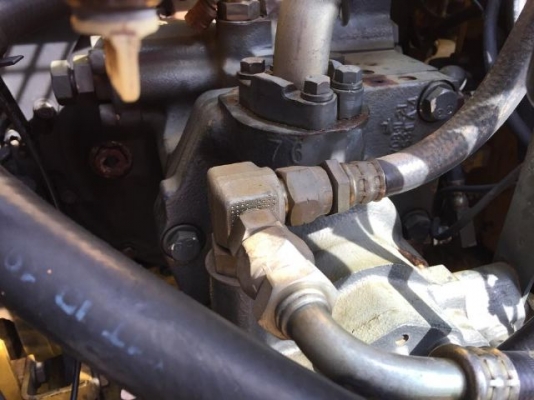 ขายรถแบคโฮ KOMATSU PC130-6 ระบบไฟฟ้าเต็ม ปี 2002 บูมยาวพิเศษ ใบแทร็ค 60 สภาพสวยมาก รถนอกนำเข้า มีVDOครับ ขายรถแบคโฮ KOMATSU PC130-6 ระบบไฟฟ้าเต็ม ปี 2002 บูมยาวพิเศษ ใบแทร็ค 60 สภาพสวยมาก รถนอกนำเข้า มีVDOครับ