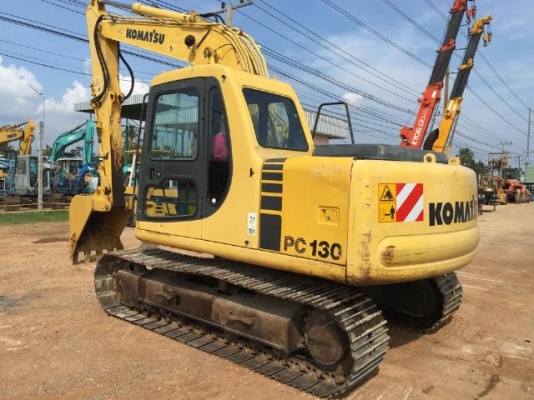 ขายรถแบคโฮ KOMATSU PC130-6 ระบบไฟฟ้าเต็ม ปี 2002 บูมยาวพิเศษ ใบแทร็ค 60 สภาพสวยมาก รถนอกนำเข้า มีVDOครับ ขายรถแบคโฮ KOMATSU PC130-6 ระบบไฟฟ้าเต็ม ปี 2002 บูมยาวพิเศษ ใบแทร็ค 60 สภาพสวยมาก รถนอกนำเข้า มีVDOครับ