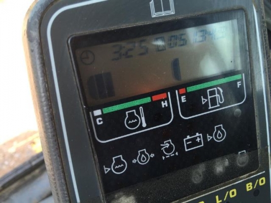 ขายรถแบคโฮ KOMATSU PC130-6 ระบบไฟฟ้าเต็ม ปี 2002 บูมยาวพิเศษ ใบแทร็ค 60 สภาพสวยมาก รถนอกนำเข้า มีVDOครับ ขายรถแบคโฮ KOMATSU PC130-6 ระบบไฟฟ้าเต็ม ปี 2002 บูมยาวพิเศษ ใบแทร็ค 60 สภาพสวยมาก รถนอกนำเข้า มีVDOครับ