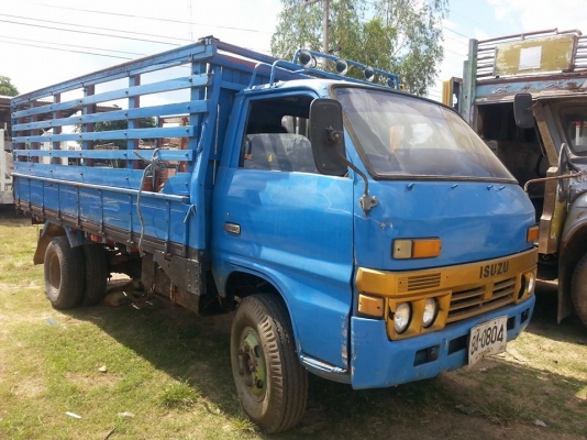 ขายISUZU TL100แรง เครื่องดี แคชซีสวย ยางดี ภายในสวย เกียร์สั้น ยาว4.30เมตร สภาพพร้อมใช้งาน เอกสารพร้อมโอน สนใจโทร 090-8588220คุณนะ ID:narong498 หรือ www.truck.in.th/498 หรือfb:ณรงค์ ซื้อขายรถมือสอง(เว็บไซต์ส่วนตัว)