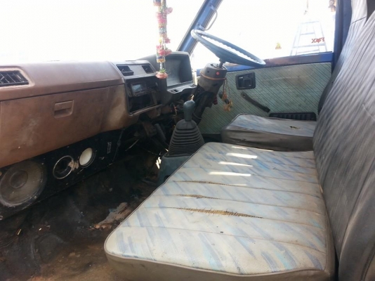 ขายISUZU TL100แรง เครื่องดี แคชซีสวย ยางดี ภายในสวย เกียร์สั้น ยาว4.30เมตร สภาพพร้อมใช้งาน เอกสารพร้อมโอน สนใจโทร 090-8588220คุณนะ ID:narong498 หรือ www.truck.in.th/498 หรือfb:ณรงค์ ซื้อขายรถมือสอง(เว็บไซต์ส่วนตัว)