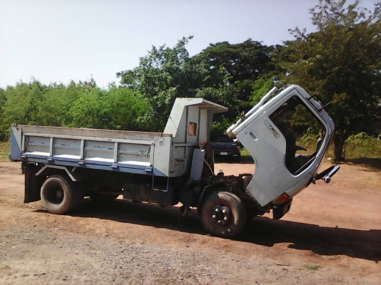 หกล้อดั้ม อีซูซุ NKR110แรง รถห้างแท้ ทะเบียน ม.79 แจ้งเกิดได้ทั่วไทย ราคา425000บ.ต่อรองได้ ครับ