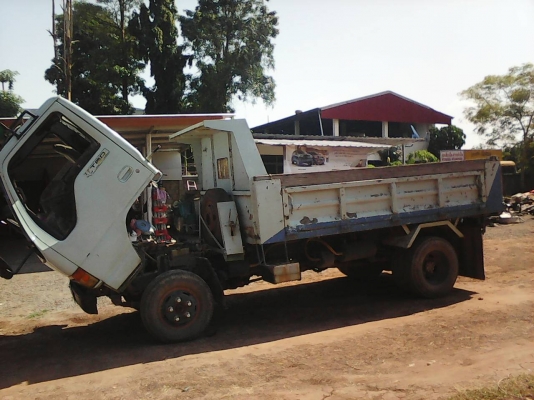 หกล้อดั้ม อีซูซุ NKR110แรง รถห้างแท้ ทะเบียน ม.79 แจ้งเกิดได้ทั่วไทย ราคา425000บ.ต่อรองได้ ครับ