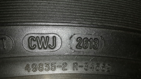 ยางลงพื้นไม่เกิน 500 กิโลเมตร ถอดลงสภาพเหมือนใหม่เหมือนกันทุกเส้น