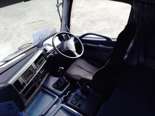 หัวลากสิบล้อ Hino 700 (ADG-SS1EKX) สีเขียว สเปกญี่ปุ่น ออพชั่นเต็ม สภาพเดิมทั้งคันจากโรงงาน