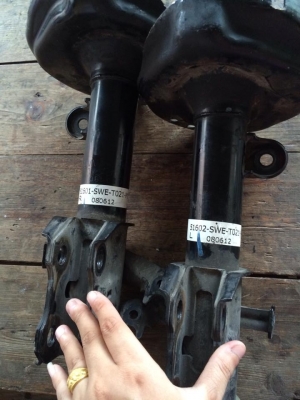 ขาย โช๊คเดิม crv 1 คู่คับ