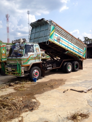 ขายสิบล้อร็อคกี้240เเรงนางฟ้าเเท้