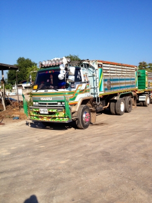 ขายสิบล้อร็อคกี้240เเรงนางฟ้าเเท้