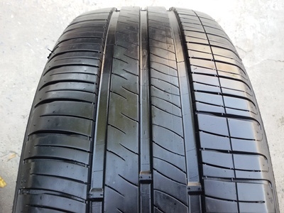 ขายยาง215/60/16 ปี 1313 MICHERLIN ENERGY XM2  4  เส้น