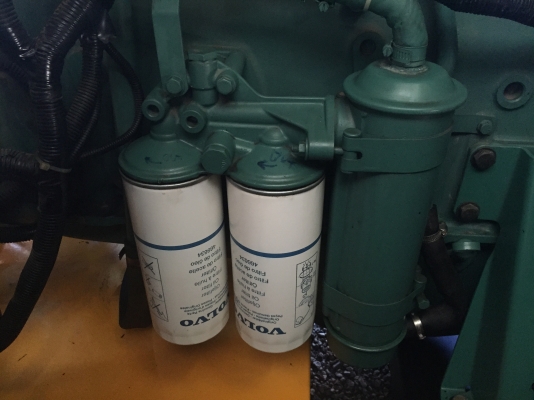 ขายปั่นไฟ200Kva 50Hz สภาพเกือบ100\%