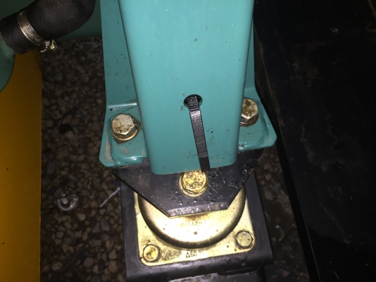 ขายปั่นไฟ200Kva 50Hz สภาพเกือบ100\%