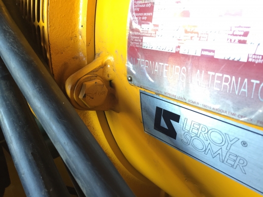 ขายปั่นไฟ200Kva 50Hz สภาพเกือบ100\%