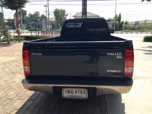 ขายรถกระบะtoyota vigo ปี 2006 พร้อมเล่มทะเบียน-ชุดโอน ไม่มีเครื่องยนต์ 130,000 บาท