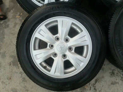 ขายล้อแม็กMitsubishi TRITON ขอบ16 พร้อมยาง 4 ล้อ