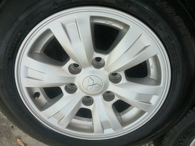 ขายล้อแม็กMitsubishi TRITON ขอบ16 พร้อมยาง 4 ล้อ