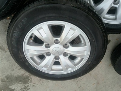 ขายล้อแม็กMitsubishi TRITON ขอบ16 พร้อมยาง 4 ล้อ