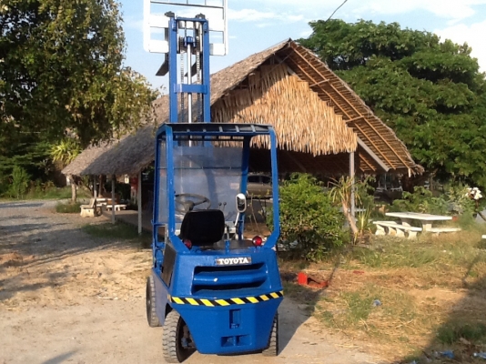 รถยกToyota 1.5ตันเสาสูง3ม. ราคาเบาเราขายไม่แพง