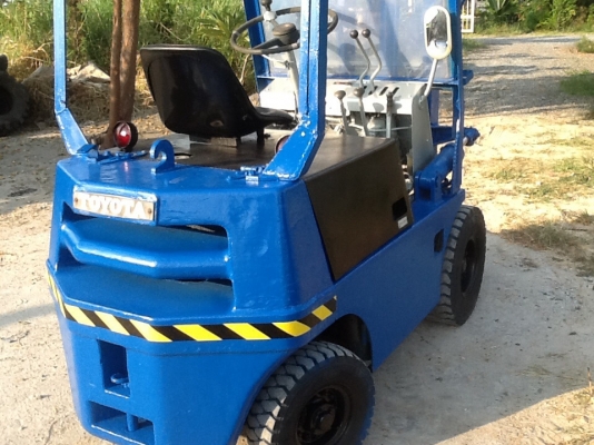 รถยกToyota 1.5ตันเสาสูง3ม. ราคาเบาเราขายไม่แพง