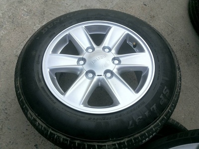 ขายล้อแม็กISUZU All New ขอบ16พร้อมยาง215/65/15 ปี1913   4 ล้อ