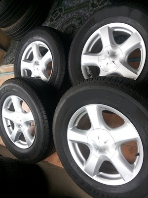 ขายล้อแม็กISUZU All New ขอบ17ยาง265/65/17 MICHERLIN ปี13   4 ล้อ