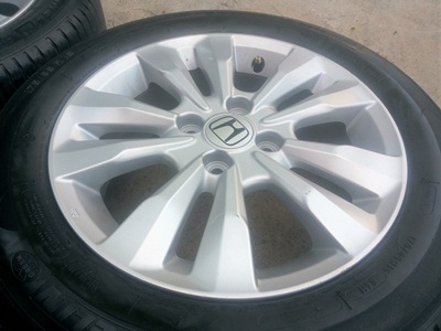 ขายล้อแม็กHONDA CITY ขอบ15 พร้อมยาง  4 ล้อ