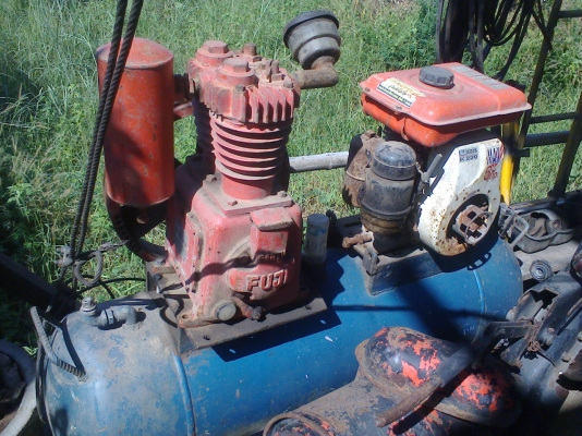 ปั้มลมเครื่อง 6 แรงขนาดถังประมาณ 300 ลิตรครับ เครื่อง 6 แรงครับราคานี้คุ้มครับ สอบถามได้ครับ ปั้มลมเครื่อง 6 แรงขนาดถังประมาณ 300 ลิตรครับ เครื่อง 6 แรงครับราคานี้คุ้มครับ สอบถามได้ครับ