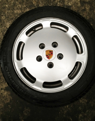 ขายล้อ porsche 928 16 นิ้ว 7 slot