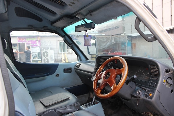 ขายรถตู้วางJZ ติดแก็สแล้ว ประหยัดมาก