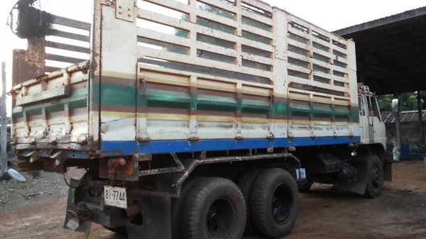 **1,000,000 บ.ต่อรอง**ขาย10ล้อ2เพลาดั้ม HINO SUMO FM227LD EM100-220HP ปี32 เครื่องเดิม 220แรง แน่นๆ แรงดี เสียงนิ่ม เกียร์EKเข้าง่ายไม่หลุด ไม่หอน ช่วงล่างเดิมๆ สโลวเดิม คัสซีสวยเดิม ใหญ่ๆ ไม่ปะไม่ดาม ไม่มีบวม กระบะดั้มเหล็กคอกเกษตรสูง พนัส 6.0ม.สภาพดี พื