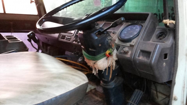 **1,000,000 บ.ต่อรอง**ขาย10ล้อ2เพลาดั้ม HINO SUMO FM227LD EM100-220HP ปี32 เครื่องเดิม 220แรง แน่นๆ แรงดี เสียงนิ่ม เกียร์EKเข้าง่ายไม่หลุด ไม่หอน ช่วงล่างเดิมๆ สโลวเดิม คัสซีสวยเดิม ใหญ่ๆ ไม่ปะไม่ดาม ไม่มีบวม กระบะดั้มเหล็กคอกเกษตรสูง พนัส 6.0ม.สภาพดี พื