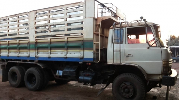 **1,000,000 บ.ต่อรอง**ขาย10ล้อ2เพลาดั้ม HINO SUMO FM227LD EM100-220HP ปี32 เครื่องเดิม 220แรง แน่นๆ แรงดี เสียงนิ่ม เกียร์EKเข้าง่ายไม่หลุด ไม่หอน ช่วงล่างเดิมๆ สโลวเดิม คัสซีสวยเดิม ใหญ่ๆ ไม่ปะไม่ดาม ไม่มีบวม กระบะดั้มเหล็กคอกเกษตรสูง พนัส 6.0ม.สภาพดี พื