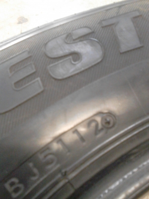 215/65R16 BRIDGESTONE DURAVIS R611 ปี2012 ชุด 4 เส้น TEL.081-427-3941 215/65R16 BRIDGESTONE DURAVIS R611 ปี2012 ชุด 4 เส้น TEL.081-427-3941