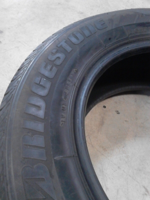 215/65R16 BRIDGESTONE DURAVIS R611 ปี2012 ชุด 4 เส้น TEL.081-427-3941 215/65R16 BRIDGESTONE DURAVIS R611 ปี2012 ชุด 4 เส้น TEL.081-427-3941