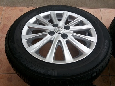 ขายล้อแม็กTOYOTA VIOS12 ก้านยางMICHERLIN XM2 ปี12    4 ล้อ