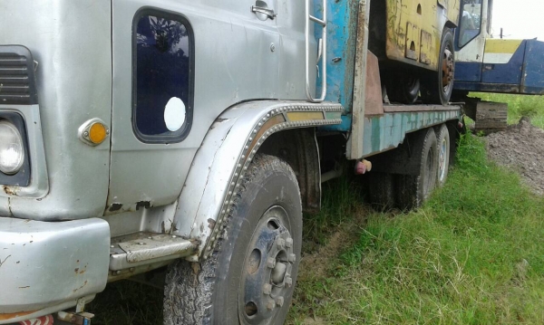 10ล้อเพลาเดียวท้ายลาด ทุกแมคโค 175แรง ISUZU JCM  ห้างแท้ เดิมๆ...