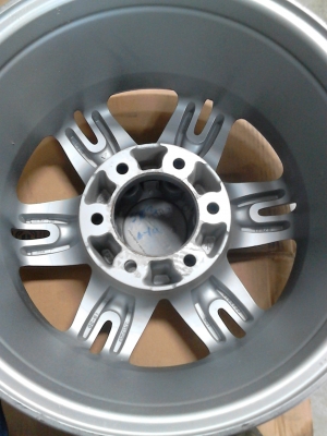 แม๊ก ISUZU  ขอบ 16 ขนาด 6 รู  16X7JJ มี ชุด 4 วง    TEL.081-427-3941