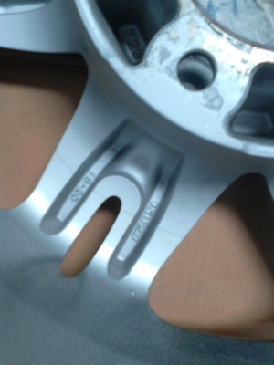 แม๊ก ISUZU  ขอบ 16 ขนาด 6 รู  16X7JJ มี ชุด 4 วง    TEL.081-427-3941