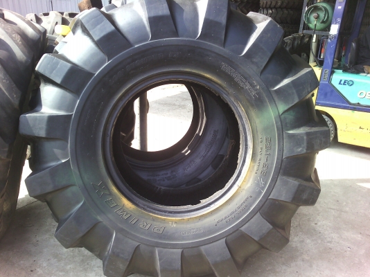 ยาง\% สภาพดี ขนาด 23.1-26สวยมากๆๆครับ ยาง\% สภาพดี ขนาด 23.1-26สวยมากๆๆครับ