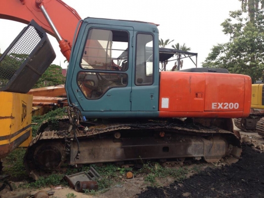 Hitachi ex200-2