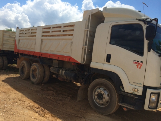 18ล้อดั้ม แม่-ลูก2คาน.. ปี*2556 FVZ34P8T-000977 อีซูซุ 300แรง ไมล์98000กม.รถสวย สภาพดีมาก...ยางสวย...