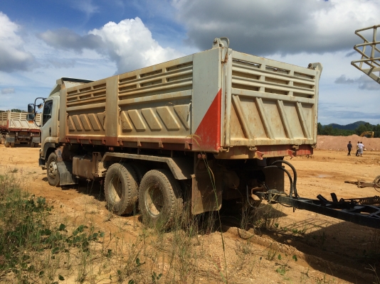 18ล้อดั้ม แม่-ลูก2คาน.. ปี*2556 FVZ34P8T-000977 อีซูซุ 300แรง ไมล์98000กม.รถสวย สภาพดีมาก...ยางสวย...