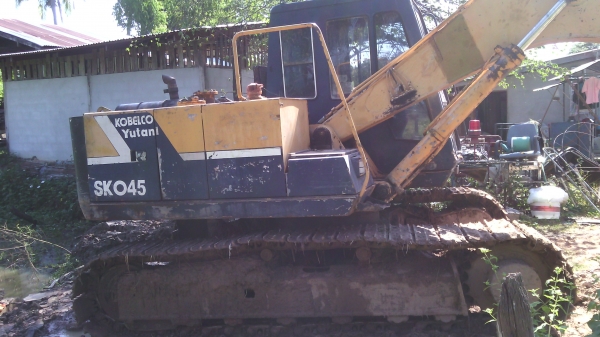 ขายKobelco  sk045    รถพร้อมใช้งานเลย