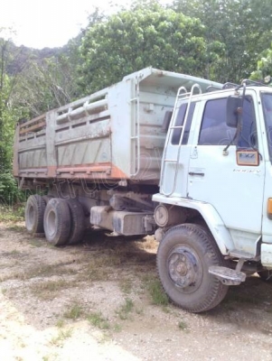 รถบรรทุก 10 ล้อ ISUZU