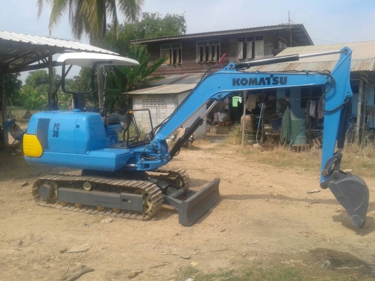 ขายแบคโคKOMATSU  PC30-7 พร้อมใช้