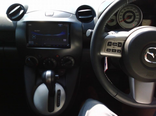 มาสด้า 2 ปี 2012  รุ่น TOP Sport 5 ประตู สวย เดิมบาง ดุจรถป้ายแดง