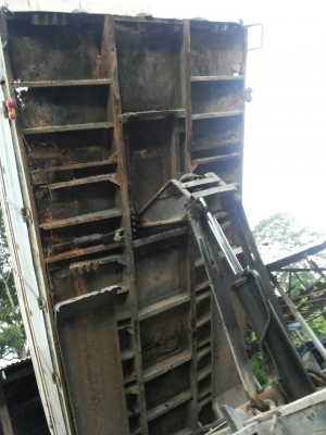 รถบรรทุก MITSUBISHI 10  ล้อใหญ่ 2 เพลา ราคา 620,000 บ.