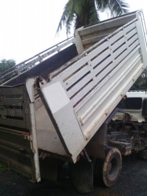 รถบรรทุก 6 ล้อดั้มพ์ HINO 175 ปี 55 รถบรรทุก 6 ล้อดั้มพ์ HINO 175 ปี 55